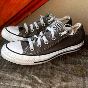 Converse | Chuck Taylors All Stars Gray size 7 Men’s or size 9 Women’s